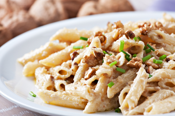 Pasta con salsa di noci di Marco Bianchi, la ricetta facile