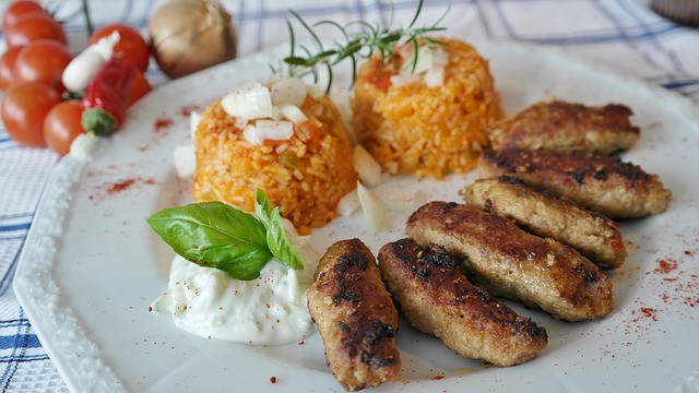 Come preparare le lunghe polpette di carne trita di Trieste