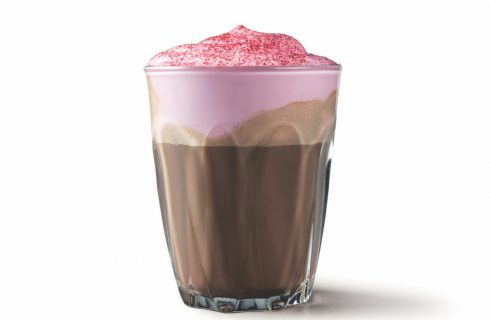 Berry Kiss Hot Chocolate di Starbucks: quando il cioccolato incontra le fragole