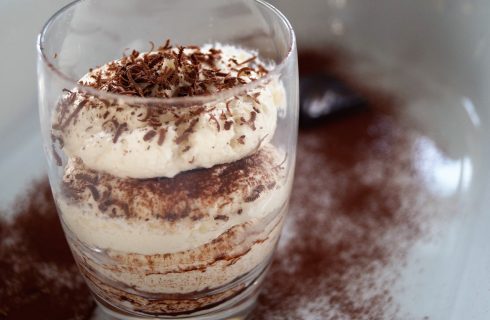 Dolce last minute per San Valentino: il tiramisù nei bicchierini