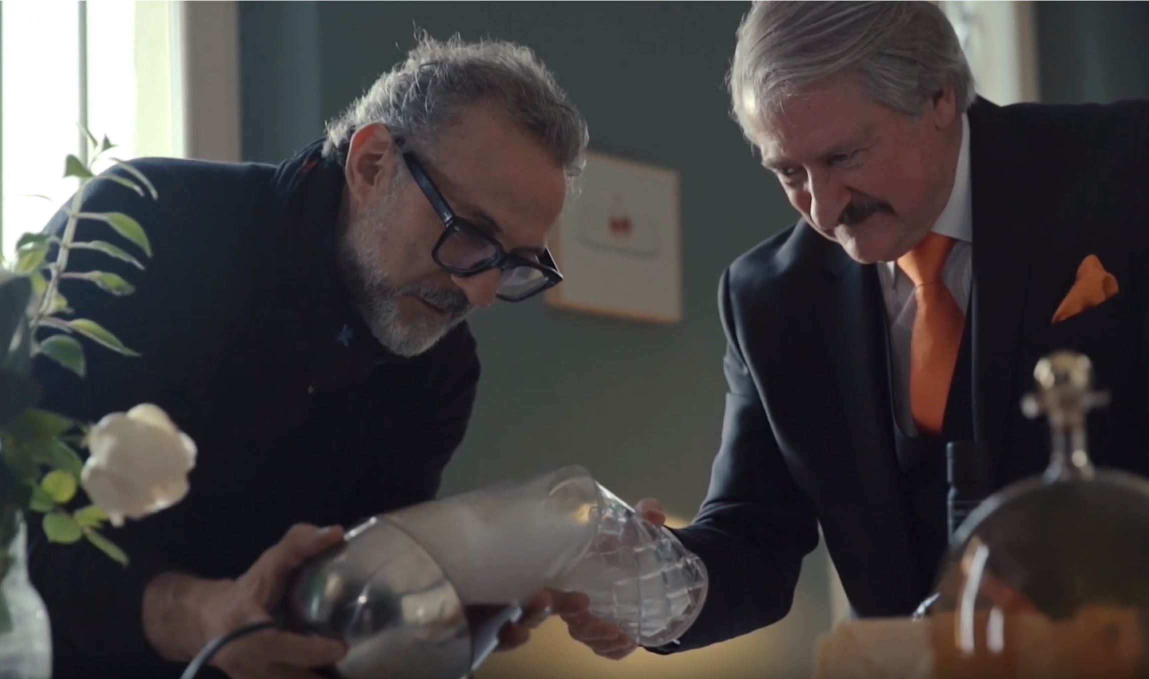 Massimo Bottura firma il Whisky The Dalmore per beneficienza