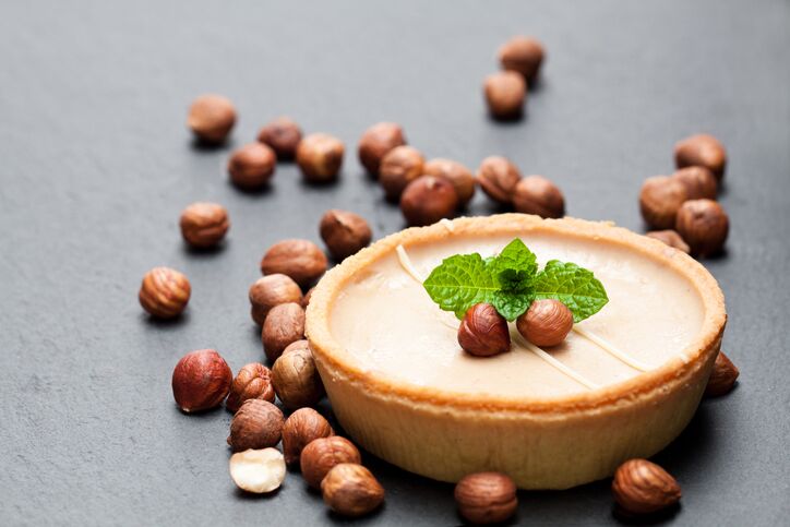 La ricetta della crostata nocciole e cioccolato bianco