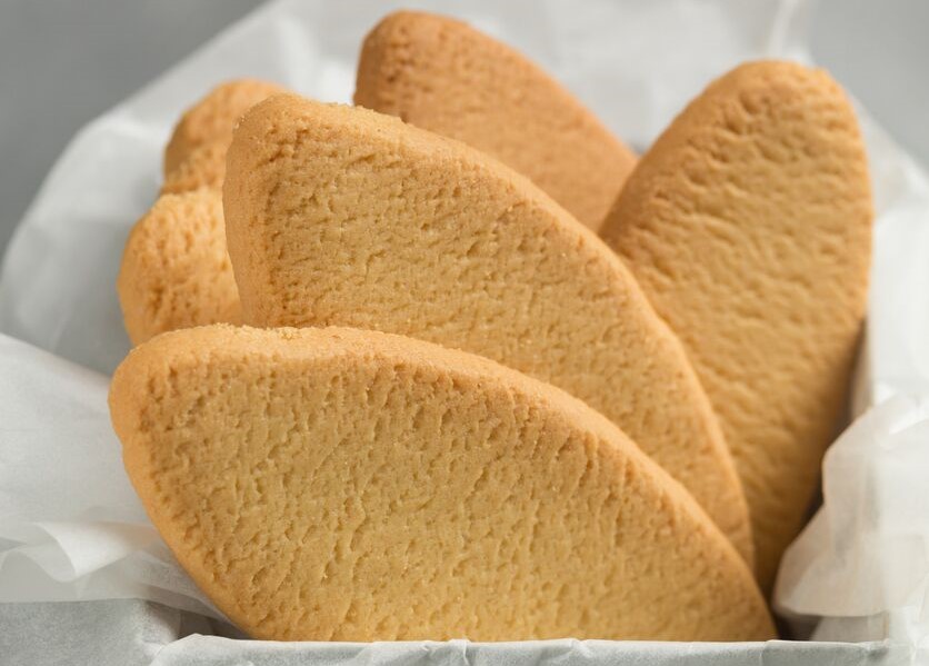 La ricetta delle offelle, i biscotti ovali tipici di Parona