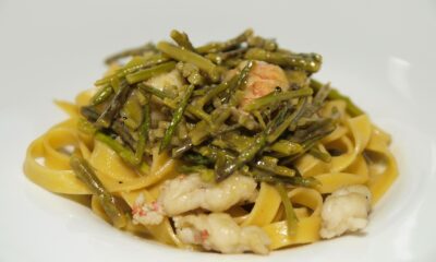 pappardelle con asparagi e gamberi