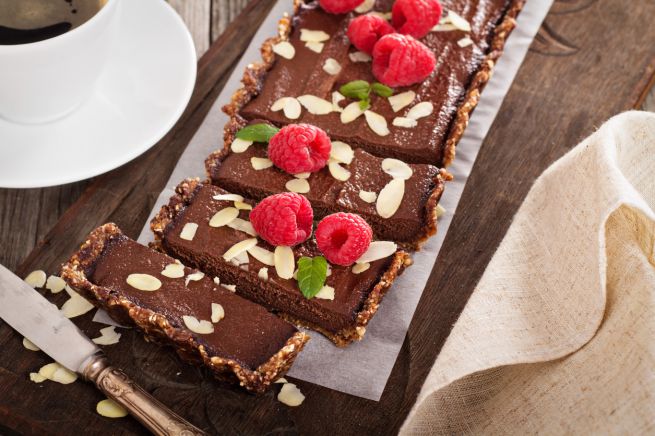 Crostata con amaretti e cioccolato, la ricetta facile