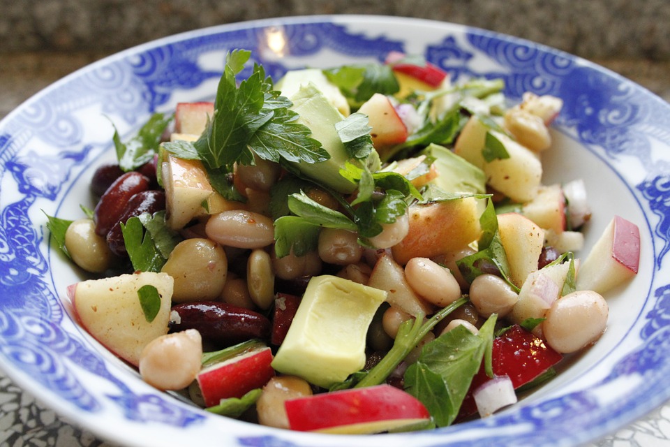 Ricette light, insalata con fagioli cannellini