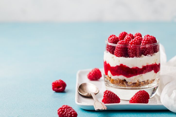 Bicchierini dolci con ricotta e lamponi, la ricetta golosa