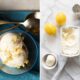 gelato al limone con la gelatiera