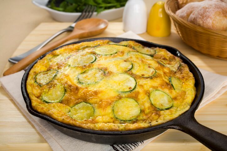 La frittata di zucchine e alici con la ricetta di Cotto e Mangiato