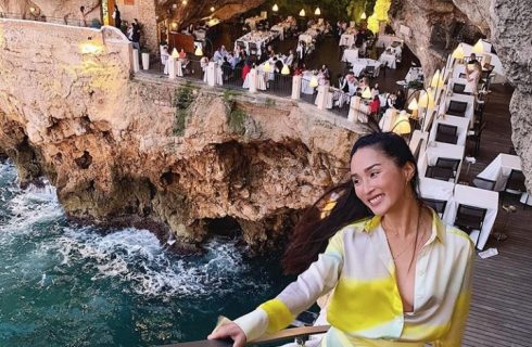 Influencer australiana boccia ristorante da sogno a Polignano