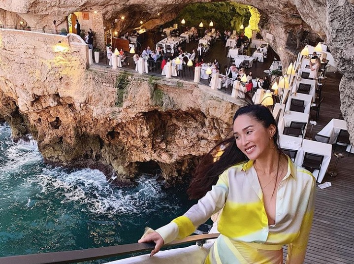 Influencer australiana boccia ristorante da sogno a Polignano