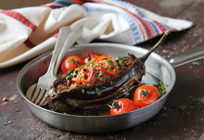 La ricetta delle melanzane ripiene al forno alla pugliese