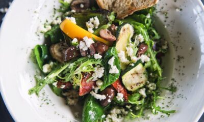 Insalata mista con fiocchi di latte, la ricetta sfiziosa