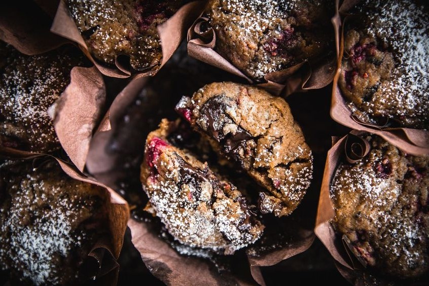 Muffin con more e cioccolato, la ricetta golosa per tutta la famiglia