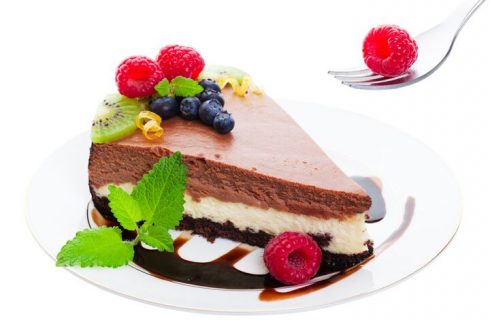 La ricetta della cheesecake ai tre cioccolati di Cotto e Mangiato