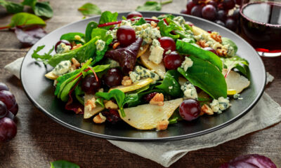 Insalata di soncino uva e noci, la ricetta leggera