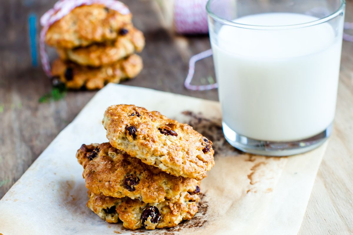 Golosi biscotti di avena e mirtilli