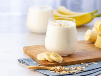 Come preparare il frullato ed il frappé di banana