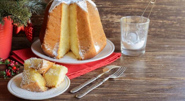 Zuccotto al profumo di mandarino con gli avanzi di pandoro