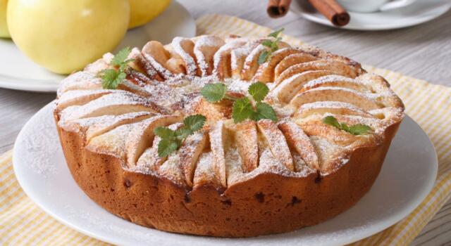 Come preparare la torta di mele con il Bimby