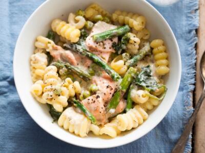 Pasta con asparagi e salmone, ideale da preparare con il Bimby
