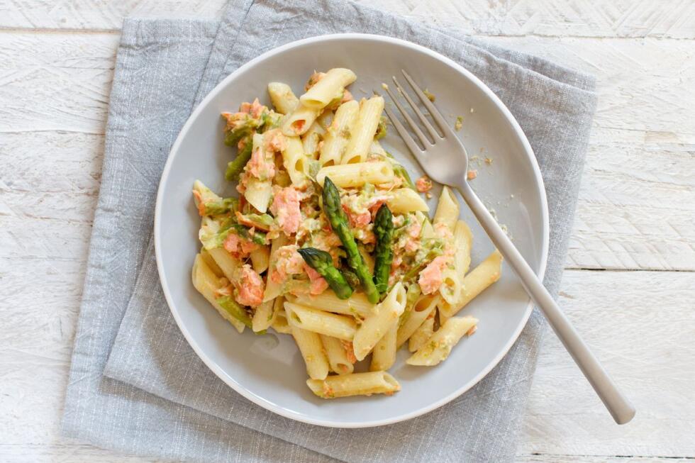 Pasta asparagi e salmone affumicato