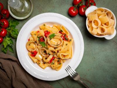 Ricetta della calamarata siciliana con calamari