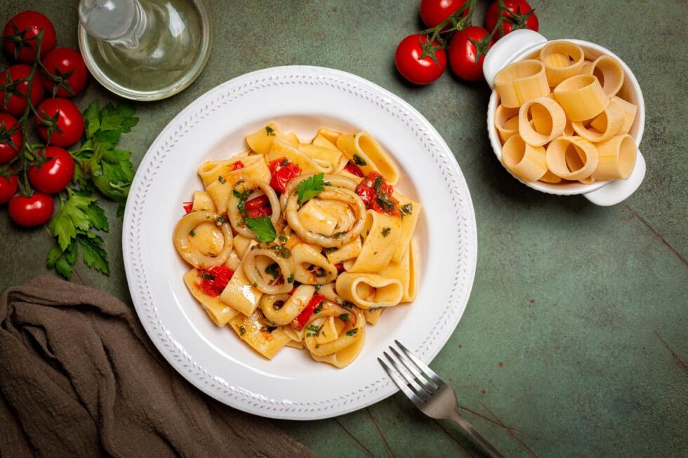 Calamarata con calamari