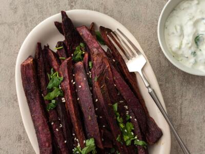 Patate viola al forno, la ricetta gustosa e leggera