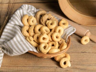 Taralli pugliesi: la ricetta originale e le varianti più famose