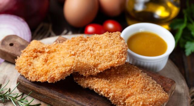 Cotoletta di pollo: fritta, al forno e in friggitrice ad aria