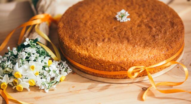 Per la colazione o la merenda, ecco la torta di carote e yogurt