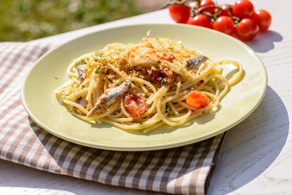 pasta sarde e pomodorini