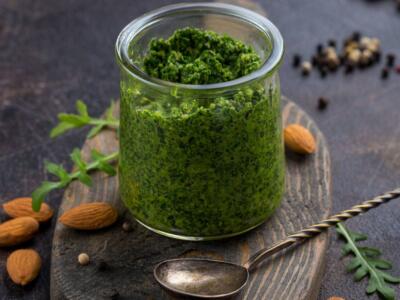 Pesto di rucola e mandorle