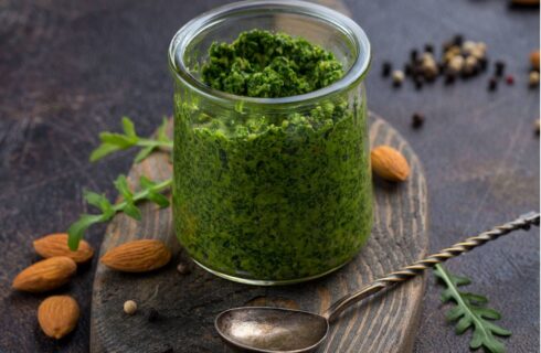 Pesto di rucola e mandorle