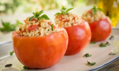Pomodori ripieni di riso freddo