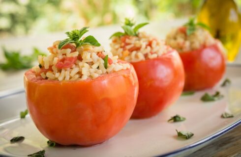 Pomodori ripieni di riso freddo