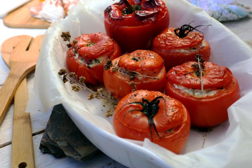 Pomodori ripieni di tonno al forno