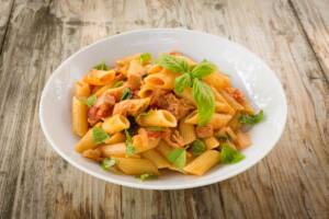 Pasta alla trabaccolara: ingredienti e ricetta tipica del primo piatto con sugo di pesce