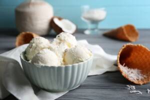 Quanto è buono il gelato al latte di cocco