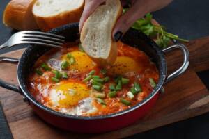 In cucina con Friggy: come preparare le uova alla contadina in friggitrice ad aria?