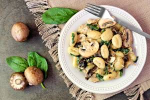 Ingredienti e ricetta per preparare il sugo ai funghi: buonissimo!