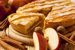 Torta cuor di mela: la ricetta originale con pasta frolla e goloso ripieno