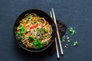 Pad thai vegano: una ricetta della tradizione thailandese!