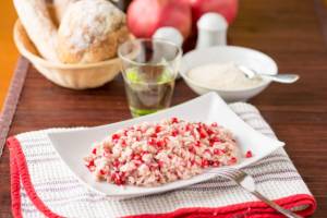 Risotto al melograno: un piatto ricco e colorato per le grandi occasioni!