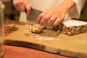 Pangiallo romano: ricetta del tradizionale dolce di Natale