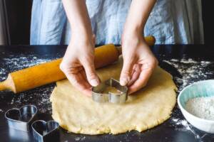 Pasta frolla agli albumi, la ricetta per evitare sprechi