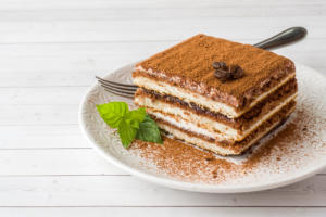 Tiramisù con biscotti secchi (biscottamisù), un dolce al cucchiaio facile