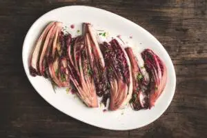 Contorno facile e veloce: radicchio caramellato