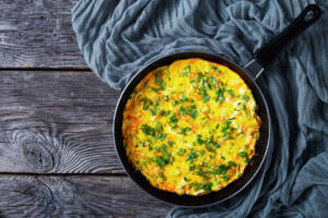 In cucina con Friggy: che gusto la frittata di porri in friggitrice ad aria